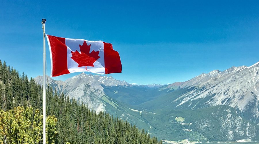 Coinbase 正式注册为加拿大受限交易商