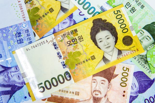 South Korea’s Oct trade surplus widens to $3.17 billion