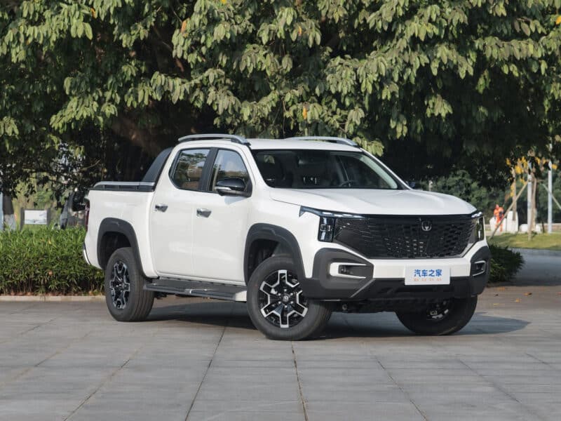 Changan Hunter - the world's first extended-range pickup goes on sale