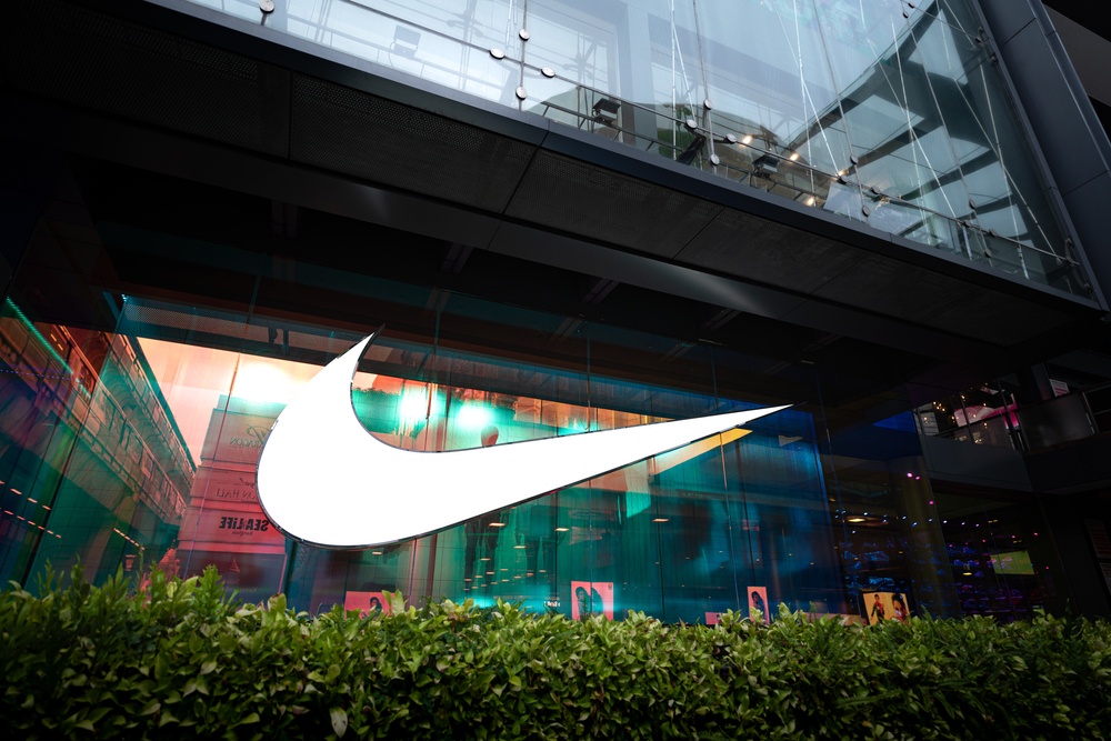 Poor sales prospects hit Wall Street confidence, Nike shares plunged!