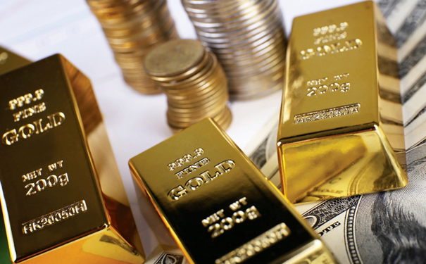 Gold Hits Two-Week High As Fed Rate Cut Bets Increase