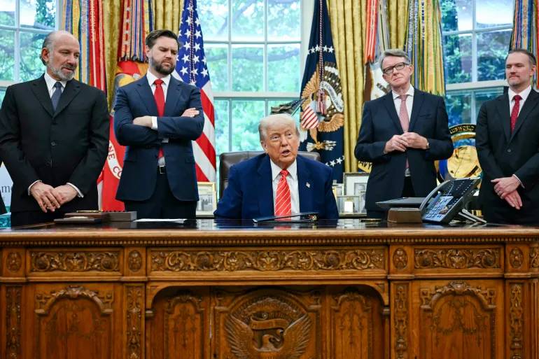 Trump's call of "bottom-hunting" resonates with the US-UK trade agreement. How long can U.S. stocks run wild?
