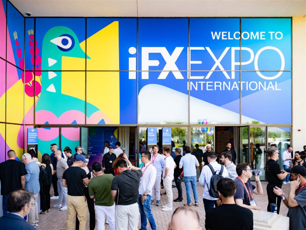 iFX EXPO International 2025 、オンライントレーディングイベントの新しいグローバルベンチマークを設定