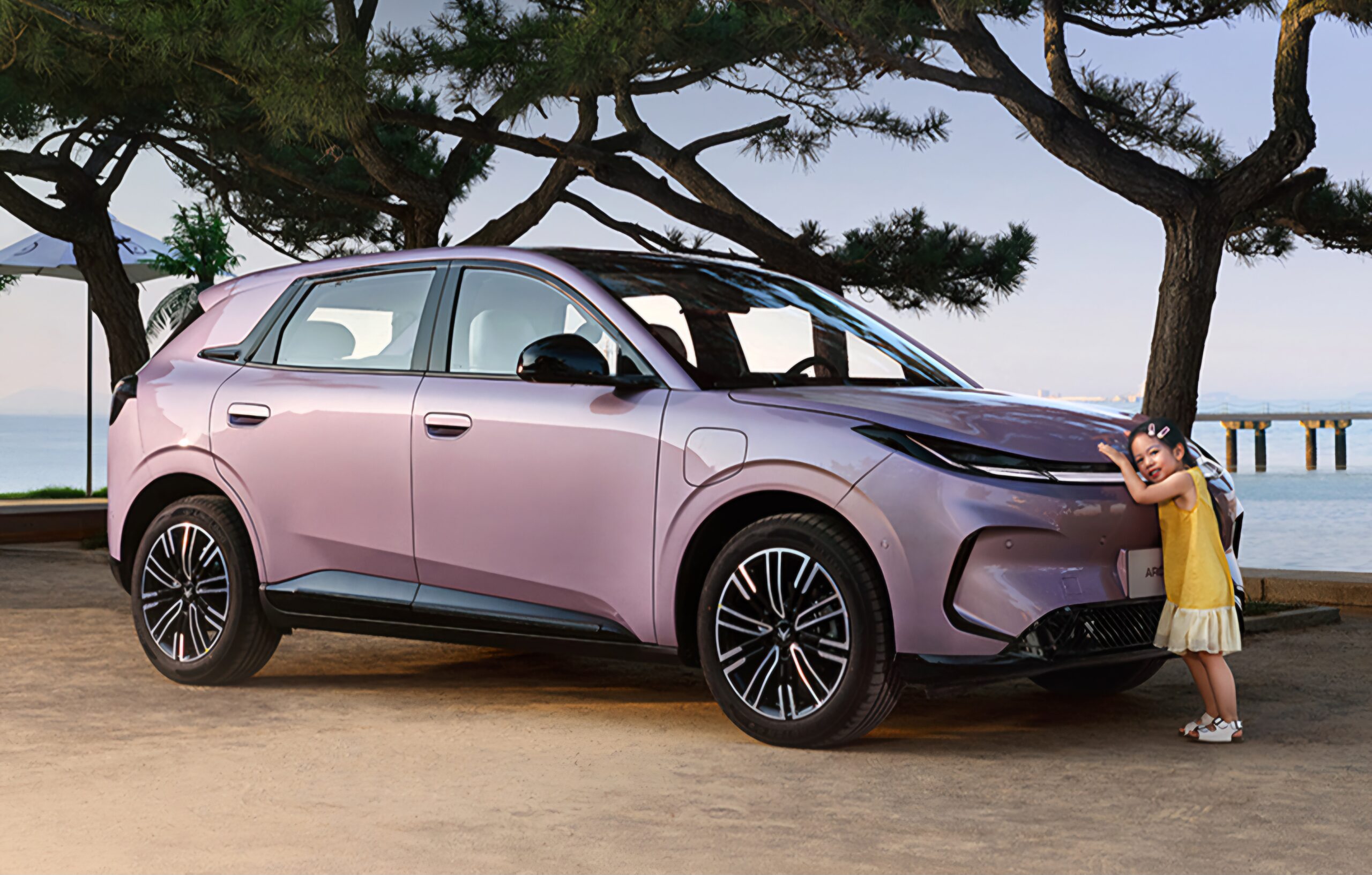 BAIC’s Arcfox T1 all-electric hatchback launched starting at 9,600 USD: max 127hp power and 425km range