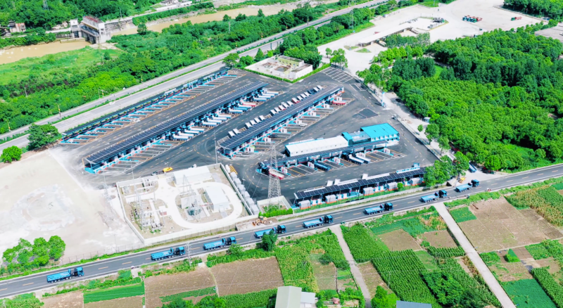 Huawei unveils world’s first 100MW heavy-duty truck supercharging station targeting 45,000-ton annual carbon reduction