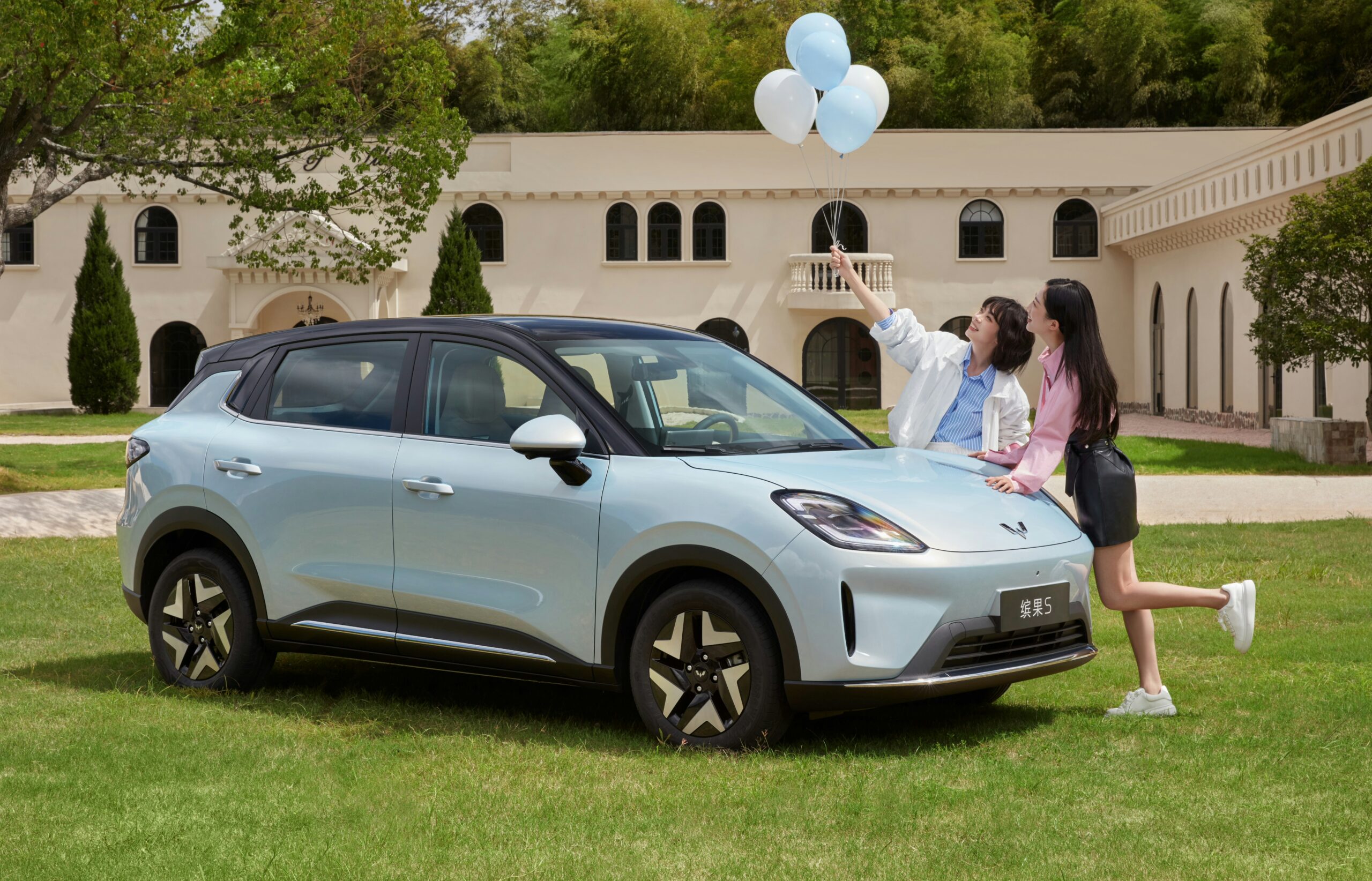 SGMW’s Wuling Bingo S EV pre-sale opens at 9,600 USD with 325km and 430km ranges