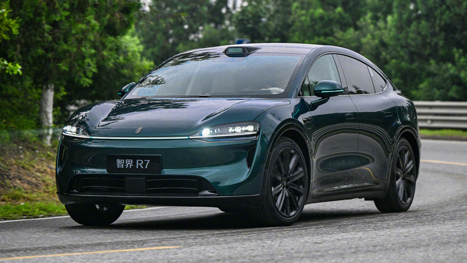 2026年奇瑞Luxeed R7 SUV在中国上市，售价34，800美元