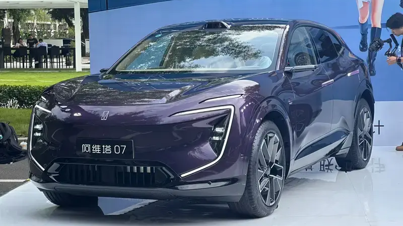 2026年Avatr 07将于9月20日推出，配备标准CATL电池和华为ADS 4