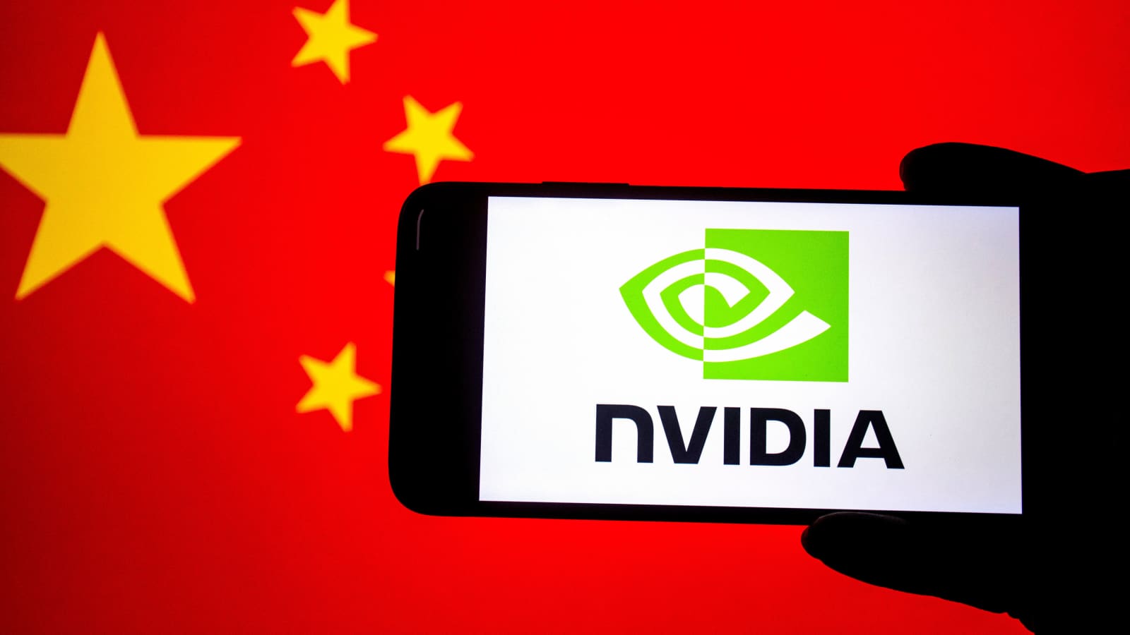 据报道，中国要求科技公司停止人工智能芯片购买，英伟达股价下跌