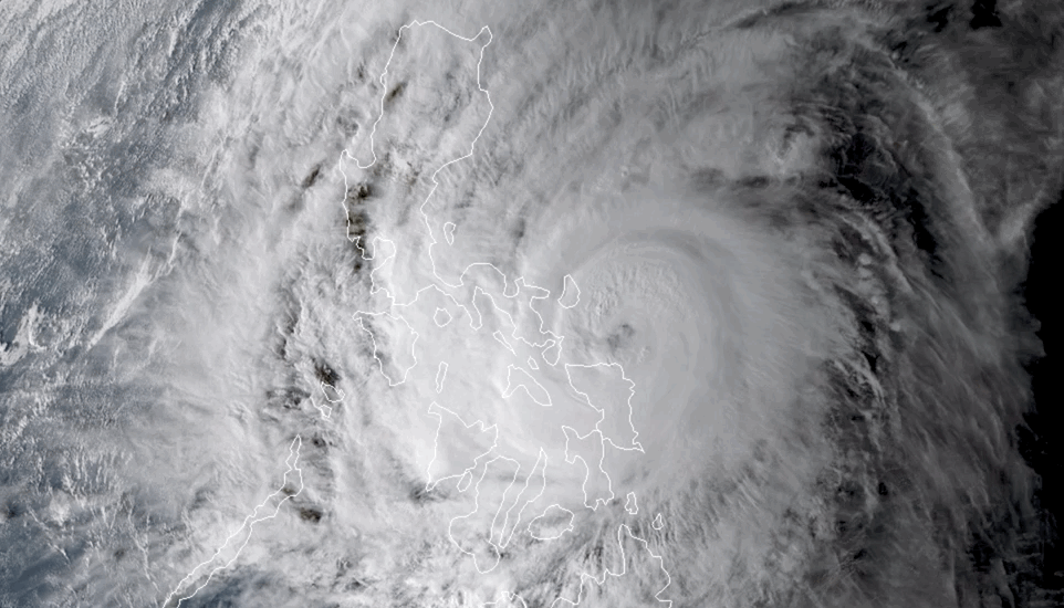 Google`s AI Weather Model Nailed Its First Major Storm Forecast