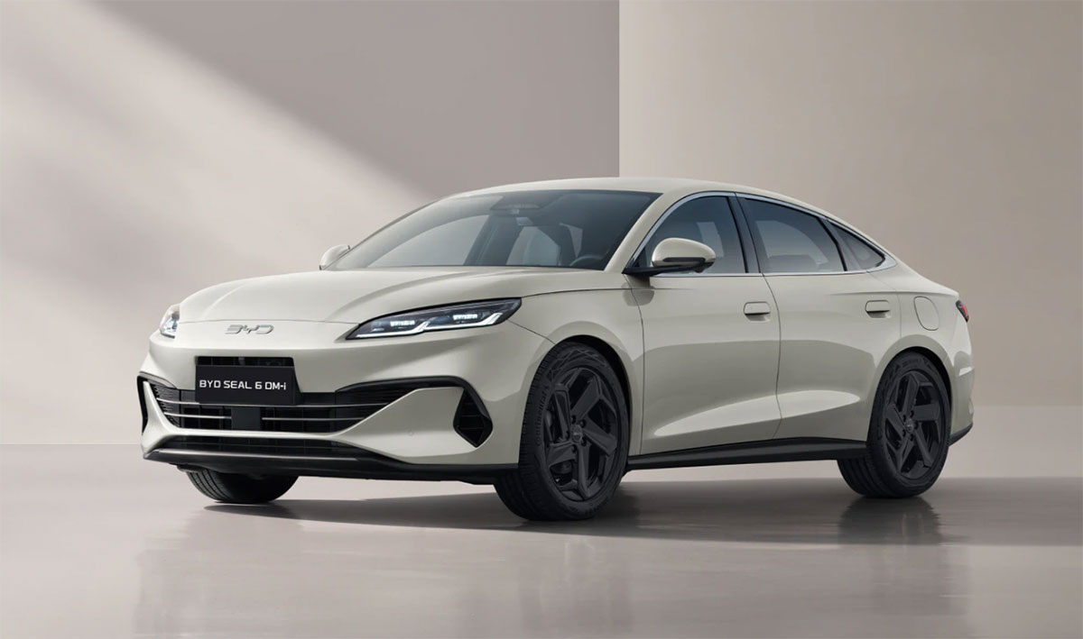 BYD はヨーロッパでシール 06 DM—i ハイブリッドセダンを発売