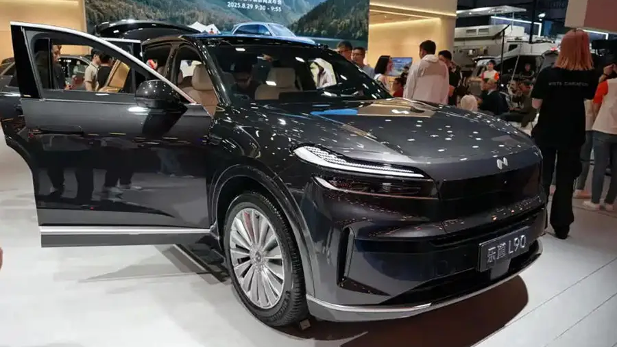 Nio Onvo 8月交付量创纪录，在成都车展推出七座L90