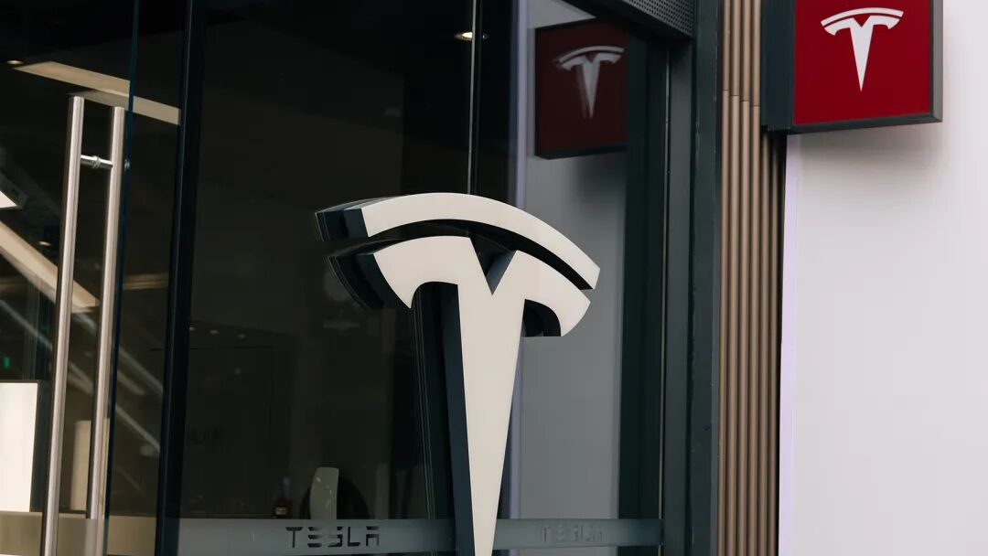 特斯拉中国在推出后不到一个月就将Model 3远程售价下调1，400美元