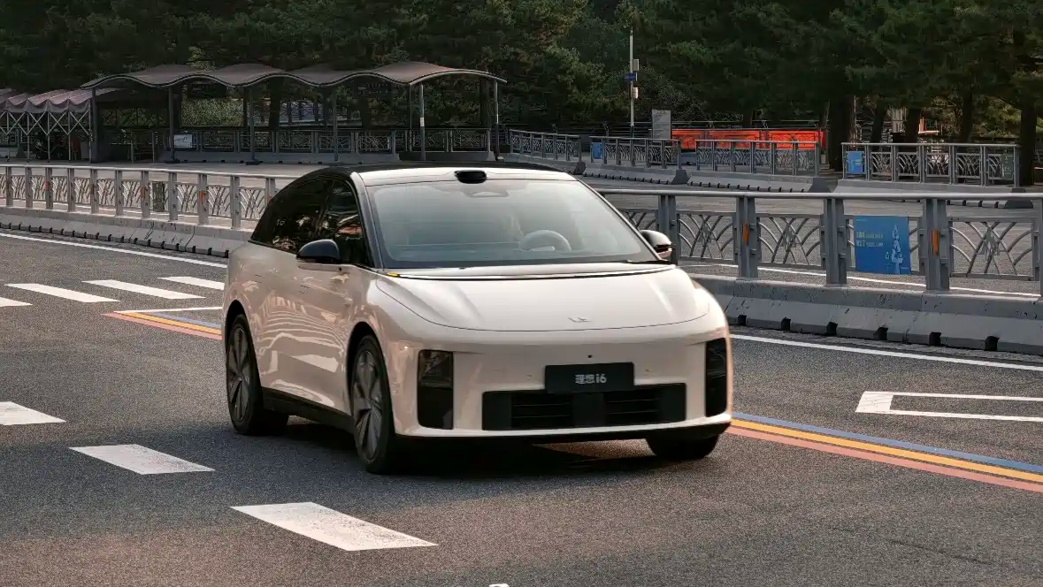 Li Auto’s most affordable BEV SUV, the i6, spotted ahead of September launch