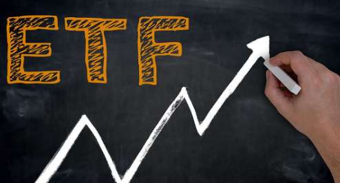 当有疑问时，购买更多ETF：ETF狂热推动流入突破1万亿美元--历史上最快