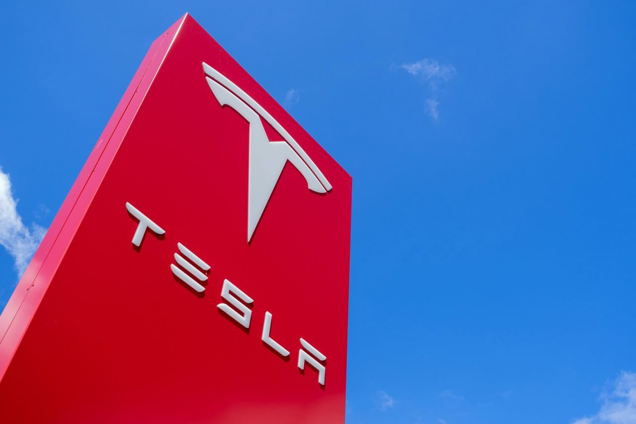 特斯拉正式向其他品牌电动车开放超充站