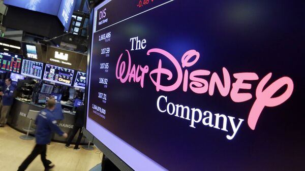 The stock price keeps falling! Disney's major shareholder Nelson Peltz has hit the board again.