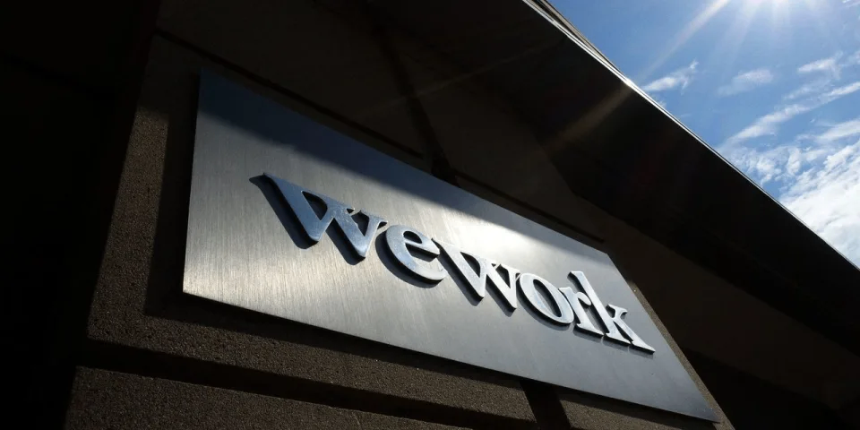 破产阴影笼罩 股价暴跌！联合办公“明星”WeWork正在“陨落”