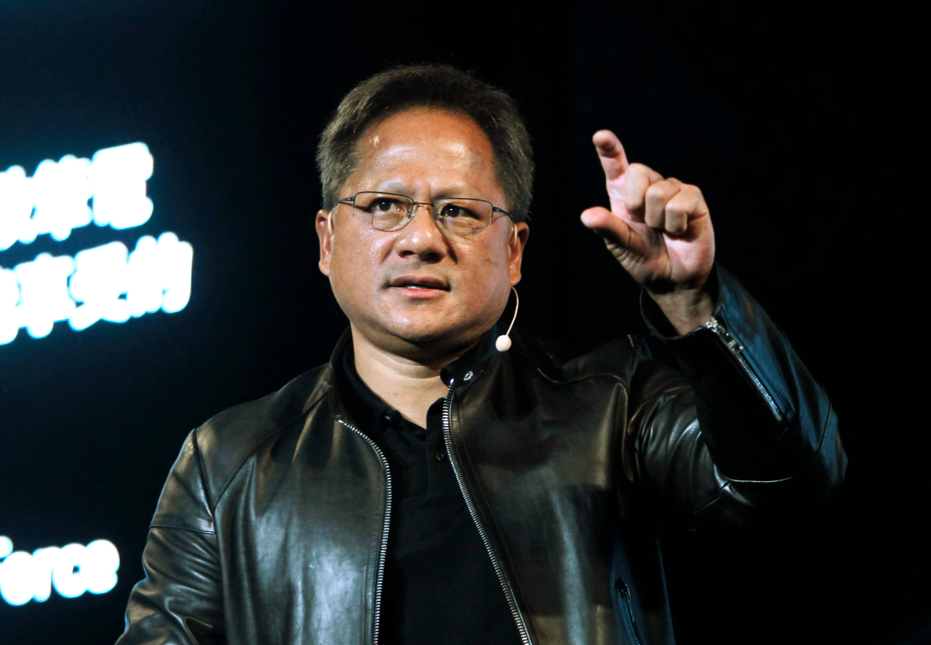It's really "leather yellow."？Why does NVIDIA Huang boss always wear leather clothes？