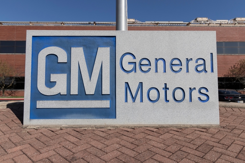 GM's Cruise relaunches self-driving programme Manual driving still required for now 