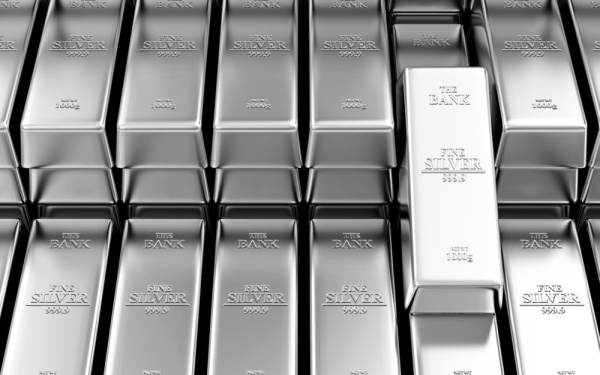 Middle East concerns eased, spot silver fell on Monday