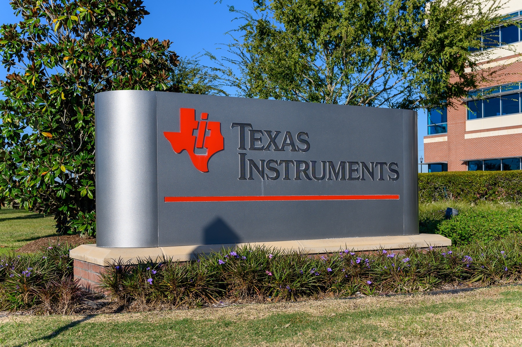 Texas Instruments Q2 earnings report exceeds expectations