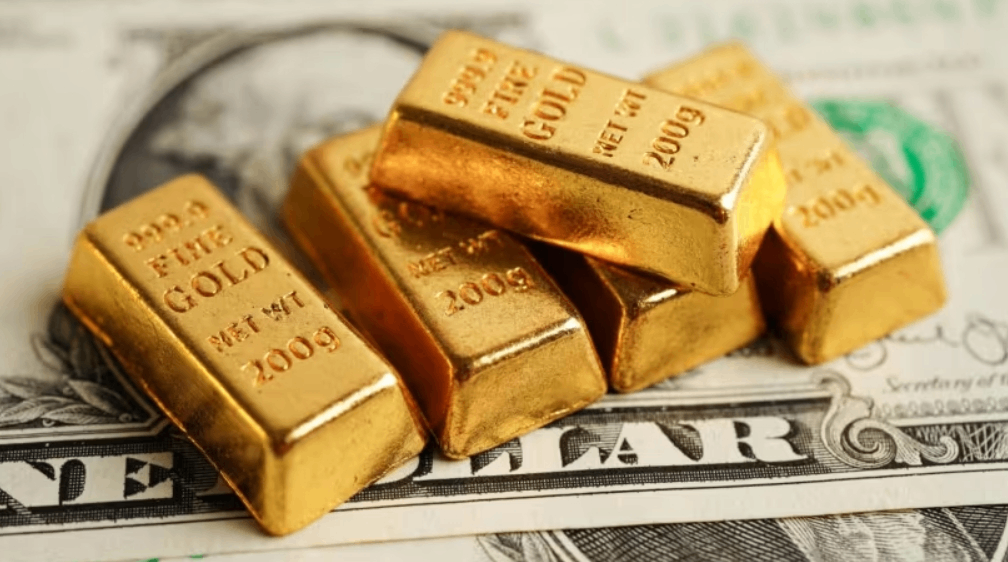 International gold safe-haven rises, set to break $2,500