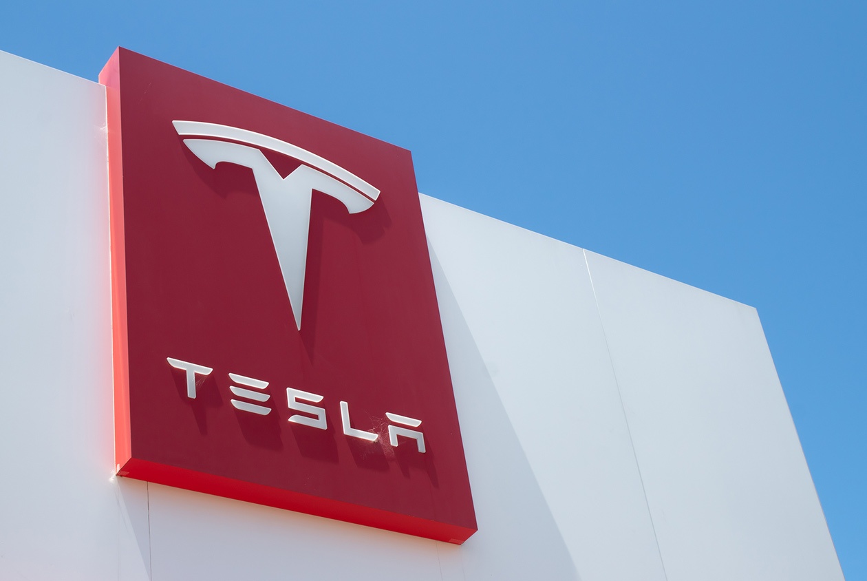 Stock Price Rebounds Sharply! Tesla Receives Unanimous Buy Ratings from Wall Street Analysts