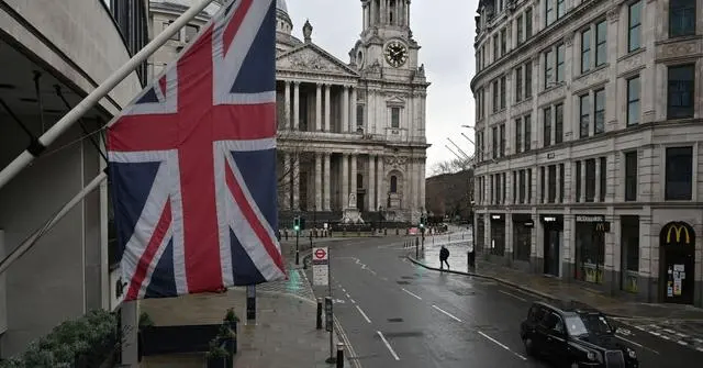 时隔四年！英国央行宣布降息