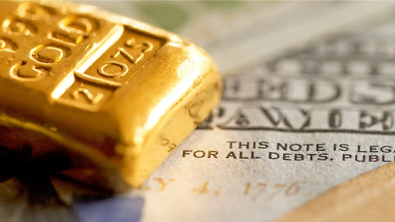 Spot Gold Nears Historic Highs Amid September Rate Cut Bets