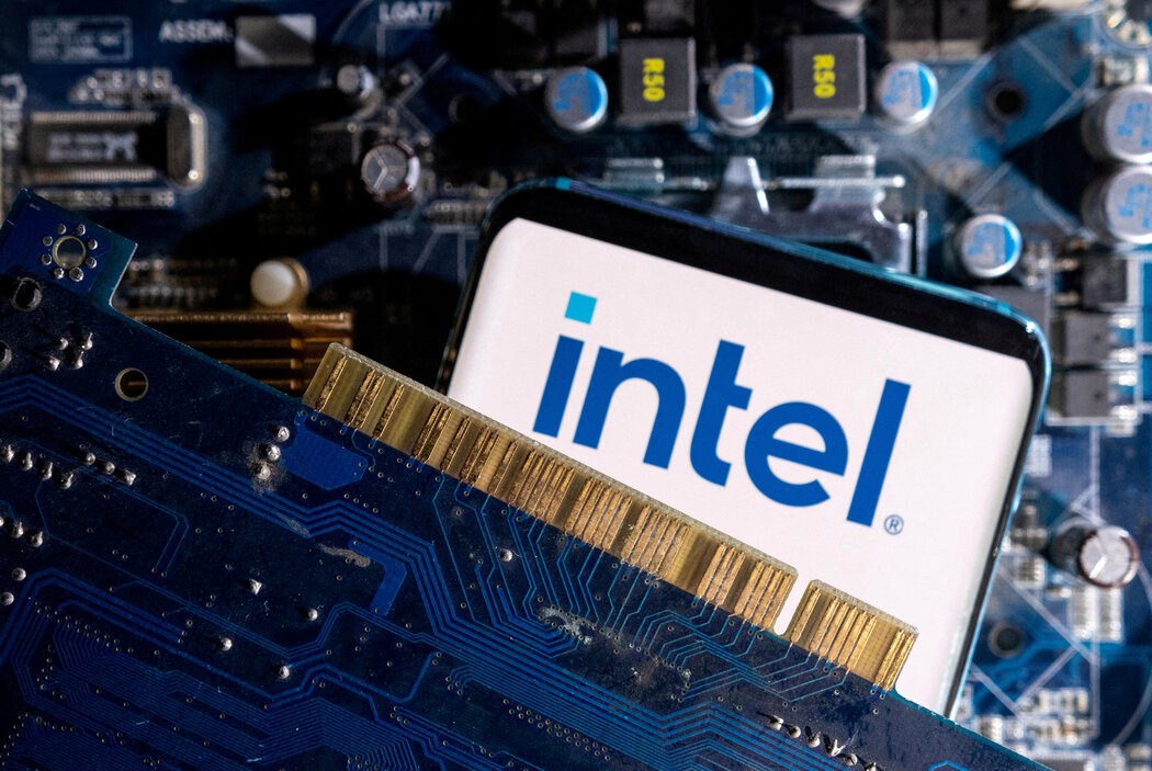 Intel Obtains $3.5bn Subsidies for US Military Chips Manufacture