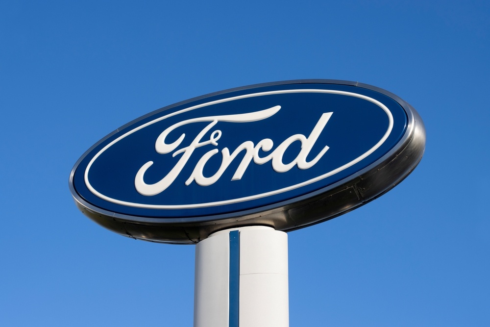 Ford's business is under great pressure, laying off 4000 people and restructuring the organization 