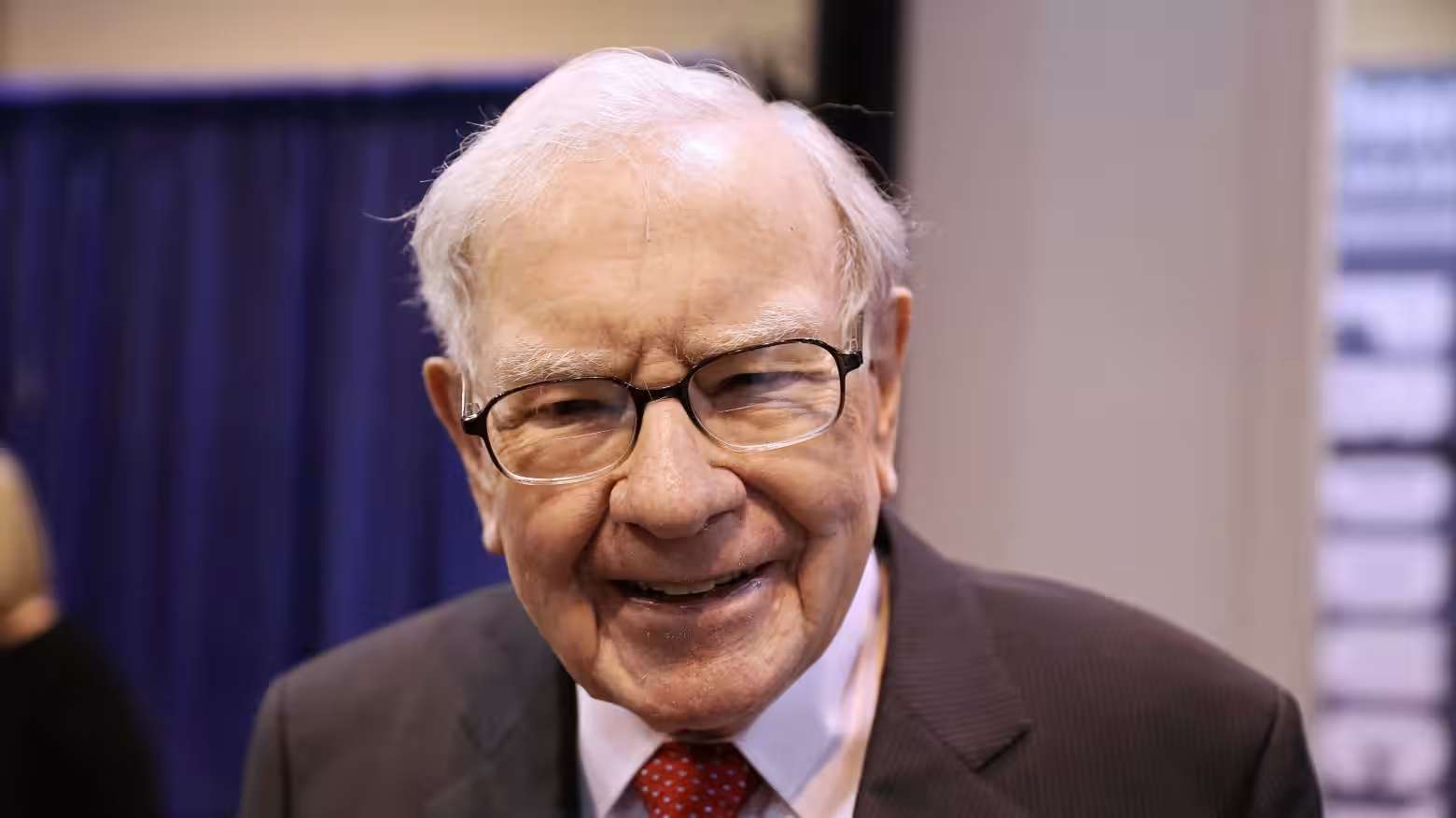 Global billionaires reshuffle in Q1: Buffett went against the market to top five, Huang Renxun fell to the altar of hundreds of billions
